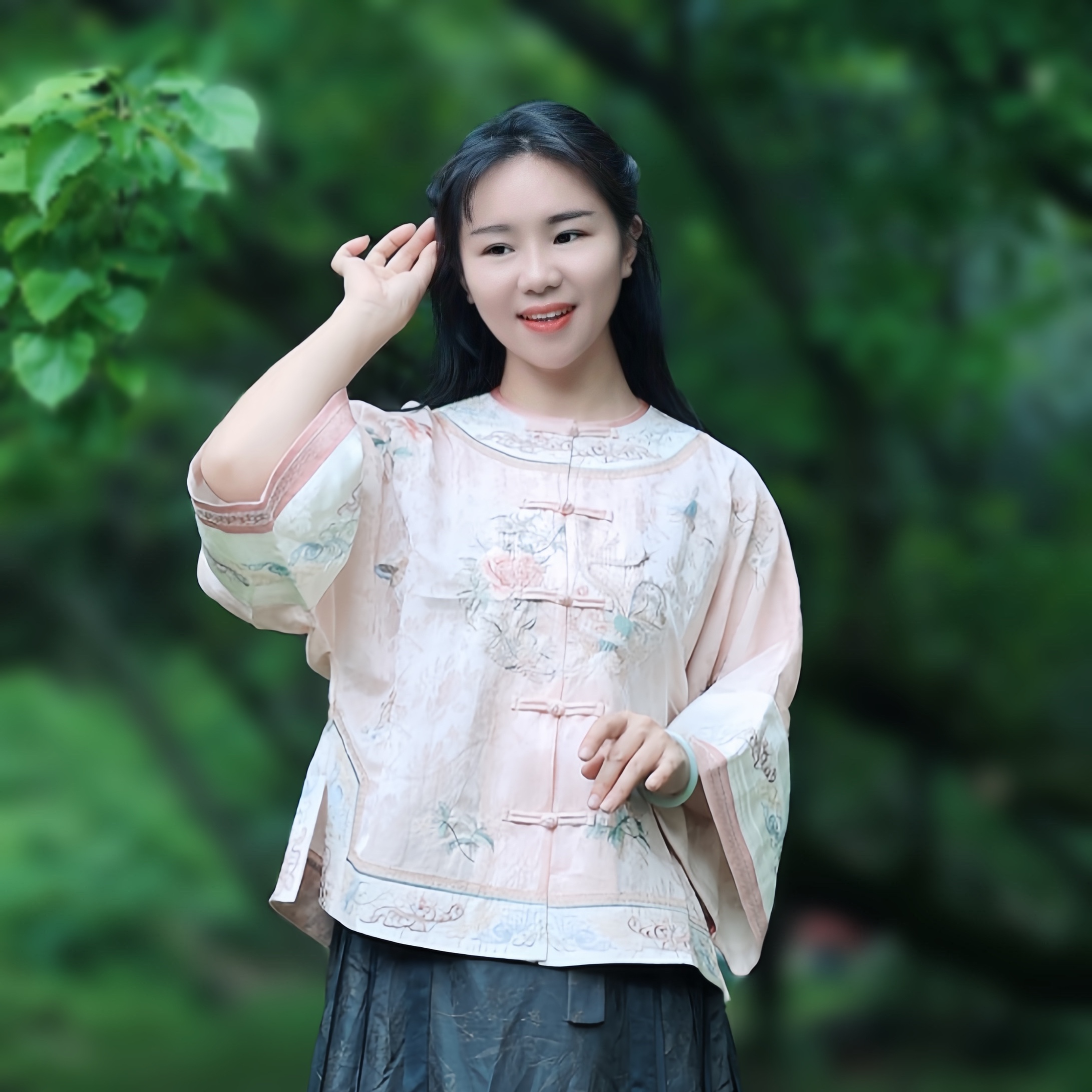 【粉黛】原创楚馨新款新中式国风刺绣圆领对襟太太服上衣女04年夏