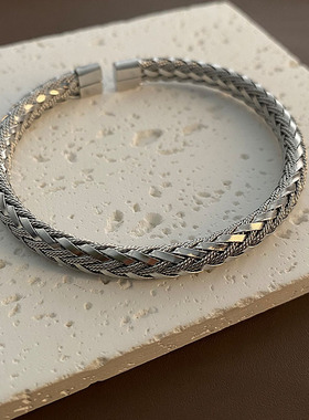 精品欧美简约轻奢气质环形开口手镯女密线压纹小众设计手环