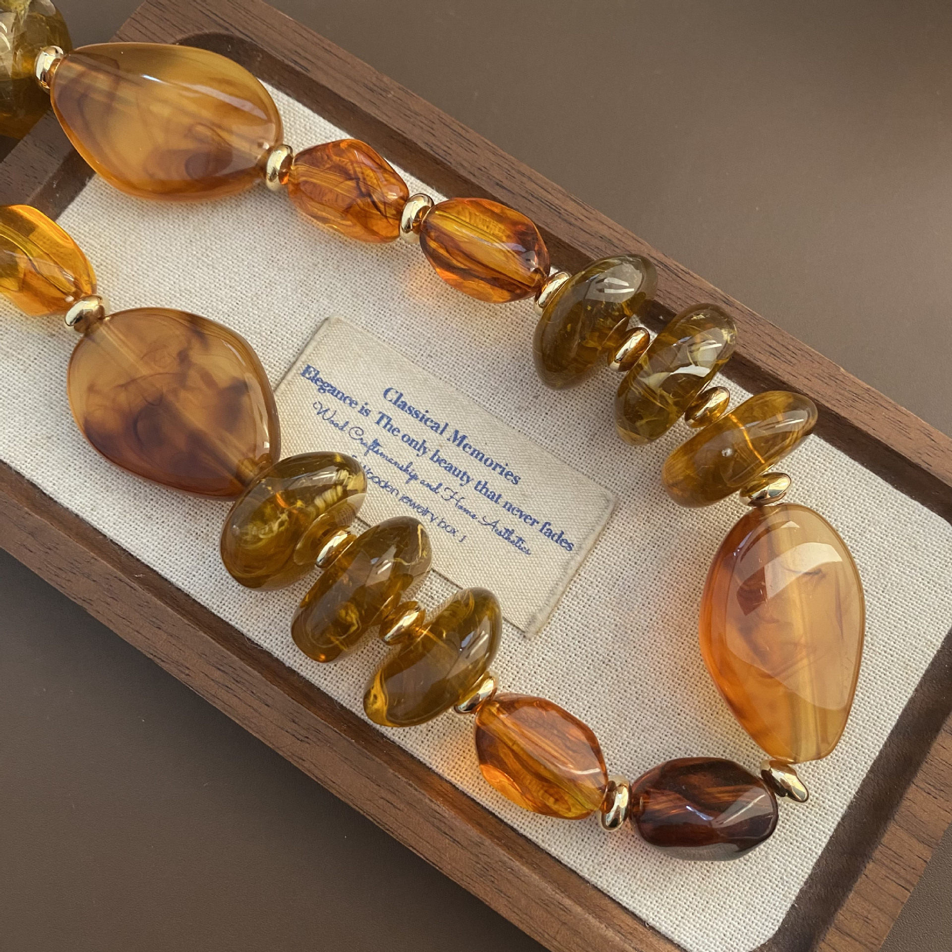 美拉德琥珀色树脂项链气质轻奢小众甜酷毛衣链饰品项链百搭项链