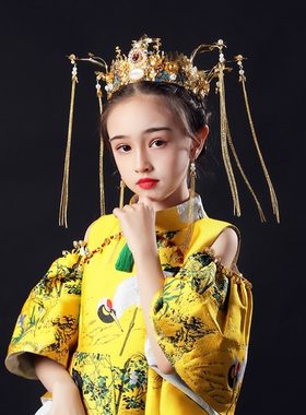 中国风模特走秀礼服公主流苏发冠