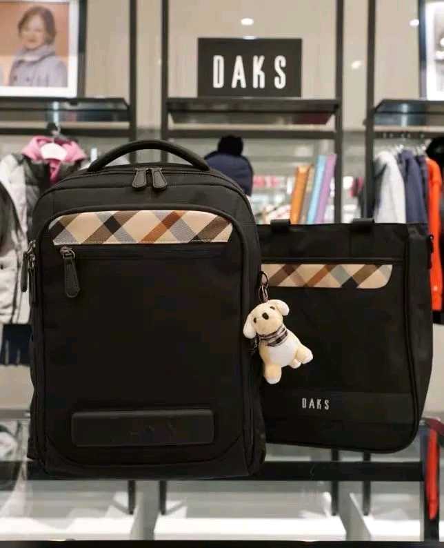 dak洋基队原单小学生初高中儿童护脊减负1—6年级男女书包大学生