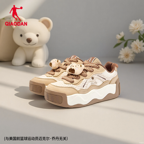 乔丹女鞋低帮板鞋女2026年新款