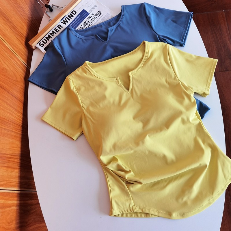 2023新款裸感含胸垫V领运动T恤 短袖吸汗健身上衣紧身跑步瑜伽服,运动/瑜伽/健身/球迷用品,瑜伽t恤,淘宝优惠券,粉丝福利购,淘宝优惠卷