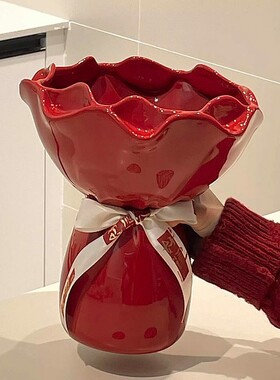 新家客厅陶瓷小花瓶摆件新婚高级感装饰礼物插花情绪稳定花瓶节日