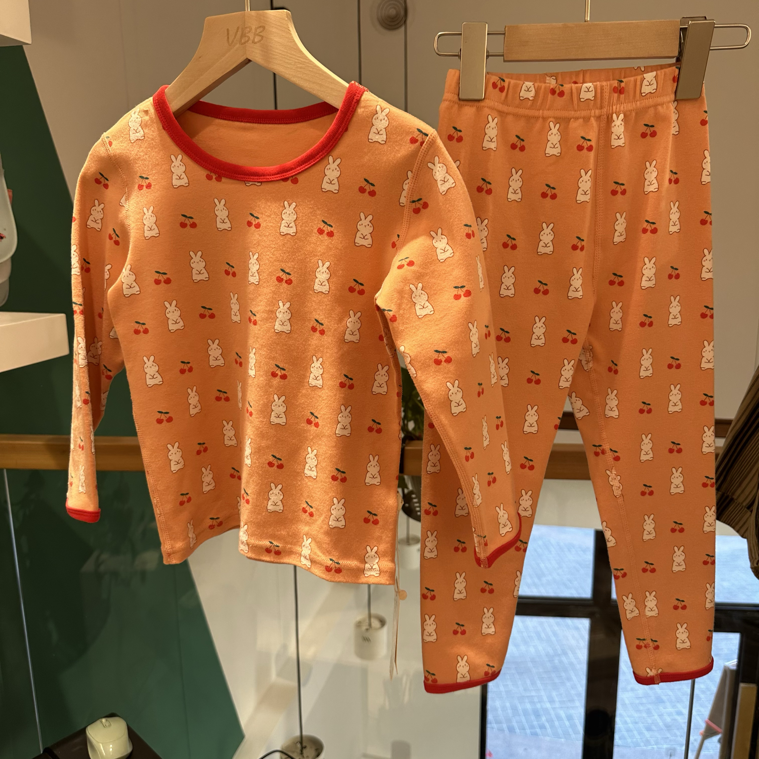实体现货儿童保暖内衣套装秋冬女童睡衣优质毛绒舒适秋衣秋裤甜美