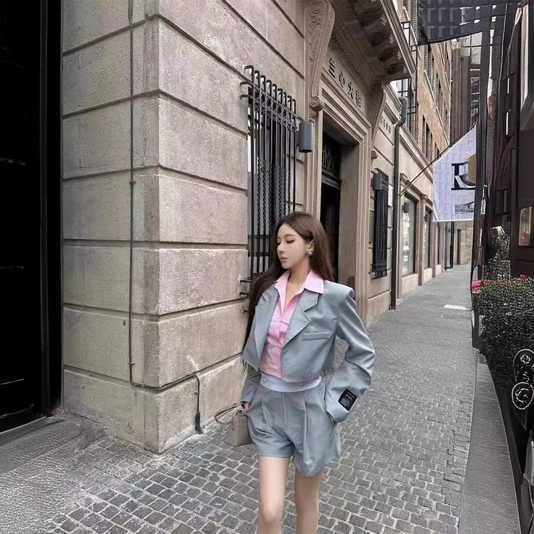 假两件西服套装新款秋季外套可拆卸衬衣短款小西装高腰短裤女套装