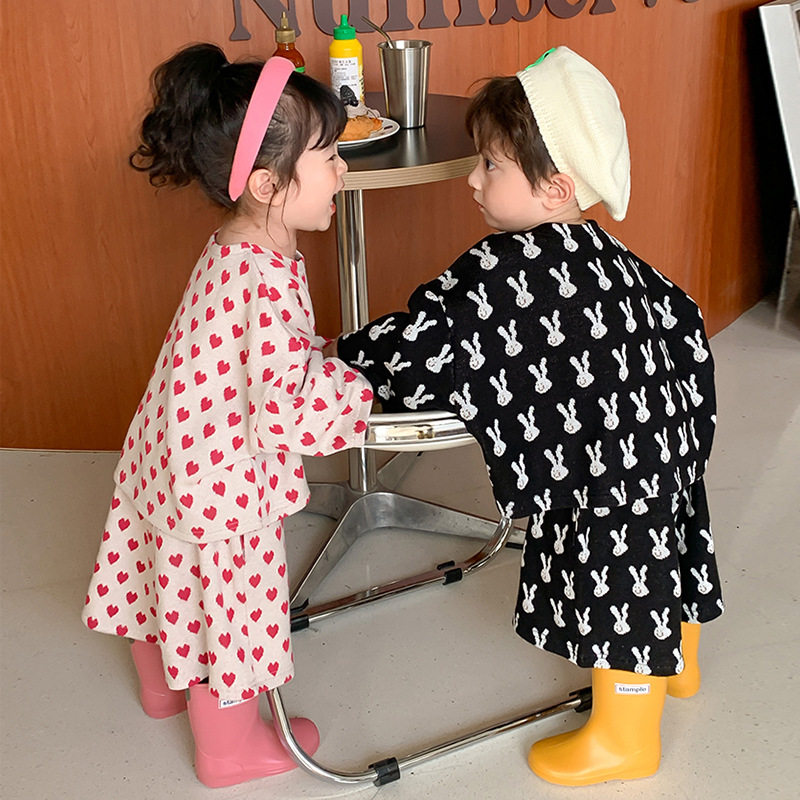 韩国童装儿童卡通满印套装秋装新款可爱花朵兔子宽松针织两件套,童装/婴儿装/亲子装,套装,淘宝优惠券,粉丝福利购,淘宝优惠卷