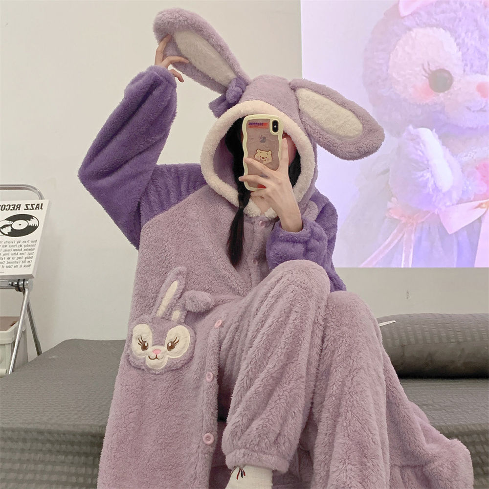 可爱卡通星黛露连帽保暖睡袍套装