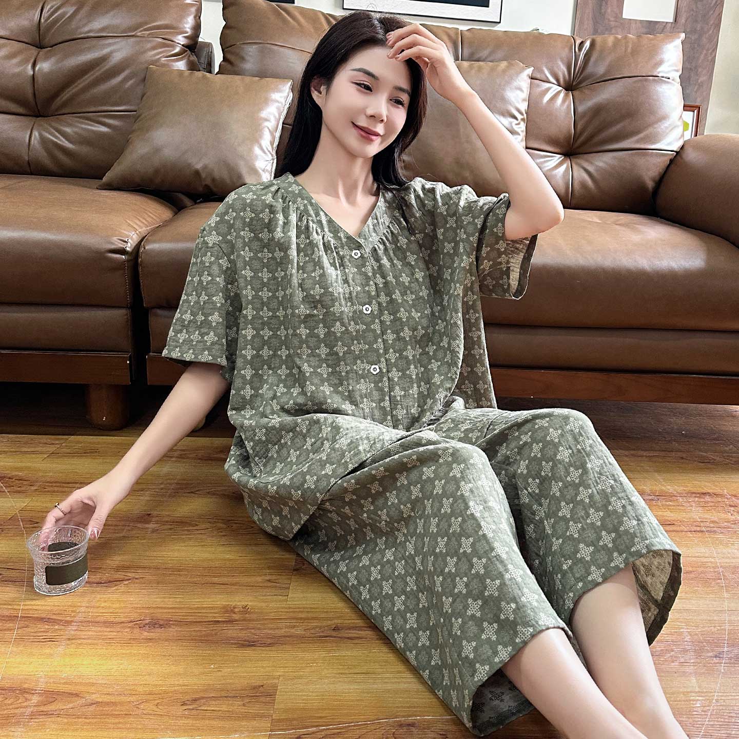 雅芷欣秀女棉纱200斤睡衣大码