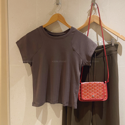 立体解构剪裁高弹修身短袖T恤女