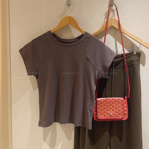 立体解构剪裁高弹修身短袖T恤女