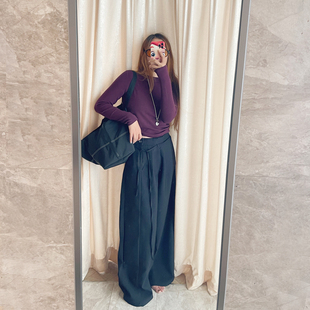 KOGIRL秋冬巴黎时髦侧门襟压褶设计款通勤松弛感阔腿休闲西装裤女