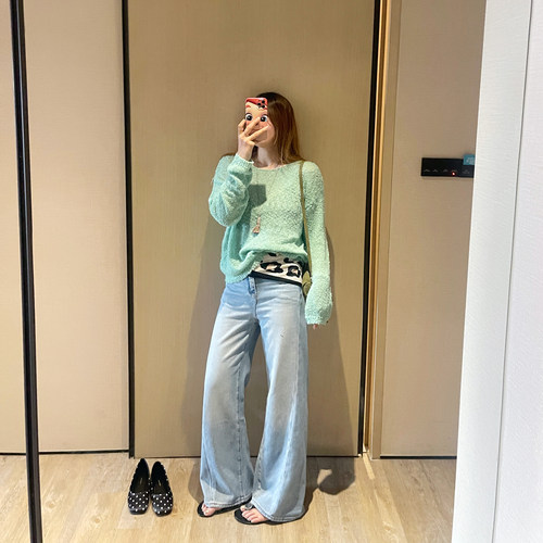 水洗蓝色高腰立体剪裁阔腿牛仔裤