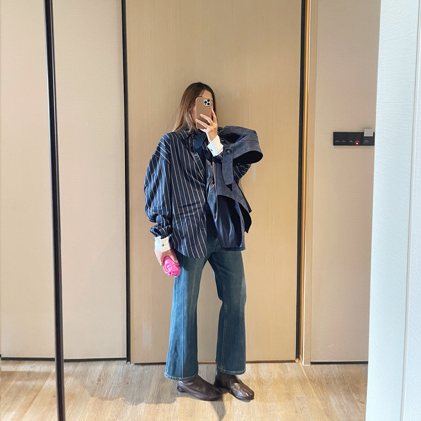 KOGIRL秋冬秀场款袖口撞色竖条纹翻领宽松廓形松弛感衬衫外套女