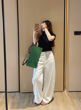 轻量感水洗剪裁显瘦松弛牛仔裤女