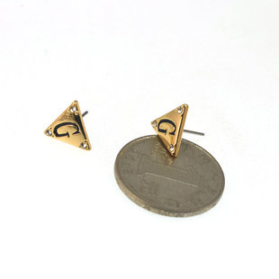 欧美外贸流行时尚饰品气质气质三角打标 耳钉耳饰女240120