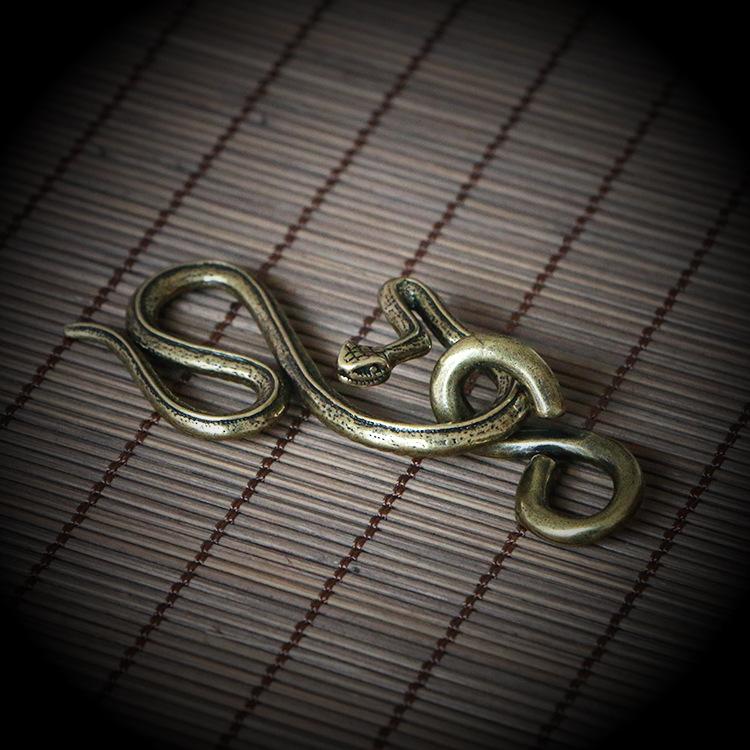 手工纯铜盘蛇钥匙扣蟒蛇皮带挂扣汽车钥匙扣男创意个性随身装饰