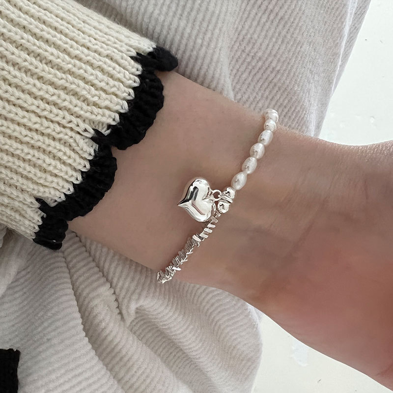 美汝仙 925纯银爱心珍珠碎银子手链女简约复古重工时髦百搭手串