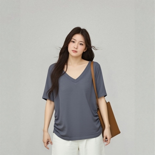 正肩宽松遮肚子V领T恤 女灰色短袖 大码 胖mm巨好看上衣2026春夏新款