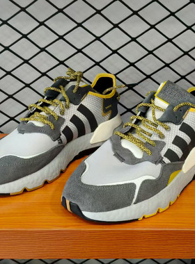 adidas 三叶草 NITE boost 男子低帮复古运动休闲跑鞋 GY0019