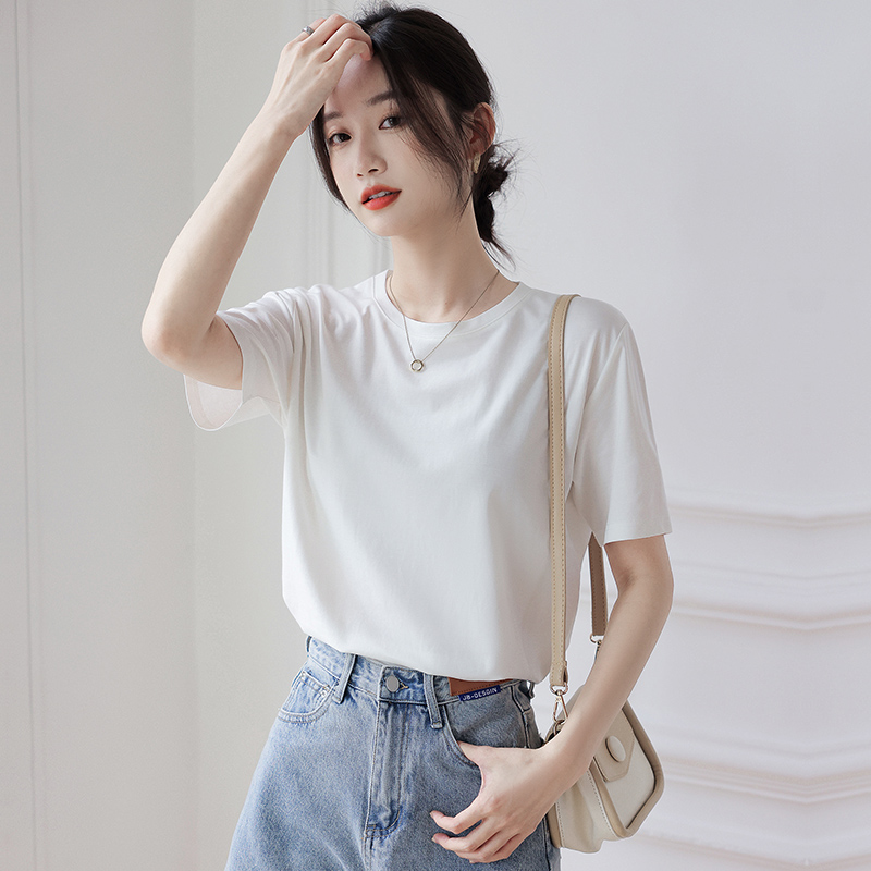 白色宽松冰丝短袖t恤女2025年新款夏季薄款垂感大码半袖百搭上衣