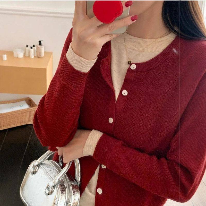 假两件藏青色毛衣女新春新款软糯设计感圆领针织衫软糯套头女上衣