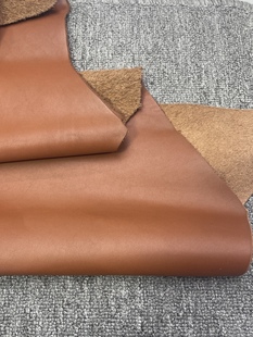 H394厚度1.3mm进口头层黄棕色平纹牛皮 手感微软 9平方英尺*7元