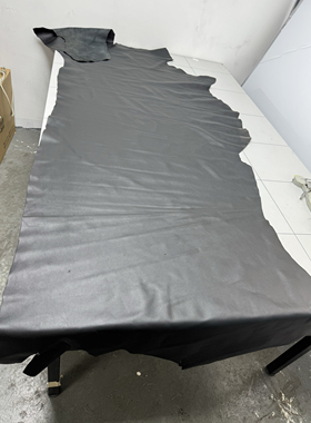 E034 厚度1.3mm 进口头层纯黑色牛皮 手感微软