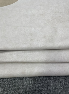 H412厚度1.2mm进口头层白色版绒爆裂纹牛皮 手感适中 14平方英尺