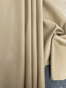 H994厚度1.2mm进口头层米杏色羊皮手感微软