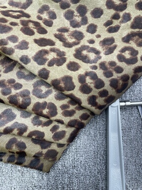 H579厚度1.3mm军绿色豹纹皮毛一体手感微软