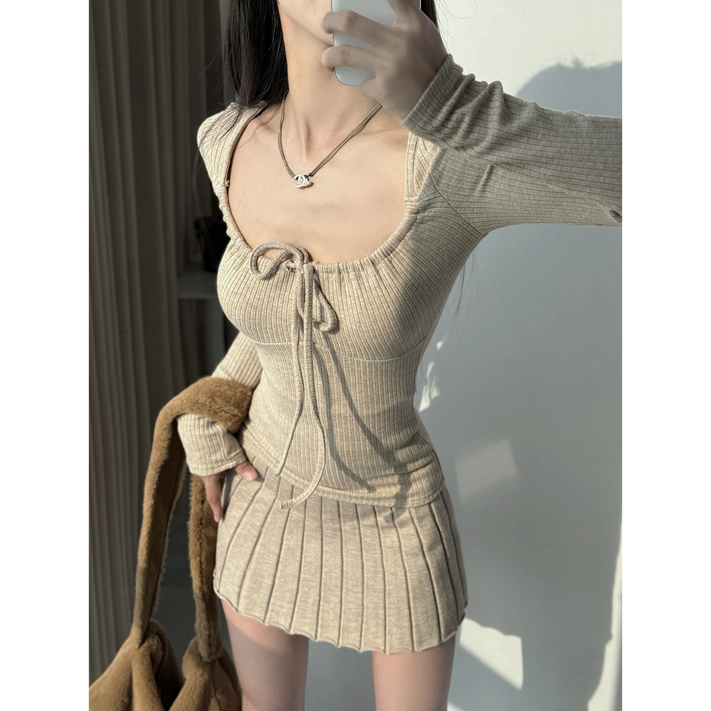 MianCun性感辣妹绑带针织长袖T恤女春季设计感方领内搭打底衫上衣,女装/女士精品,T恤,淘宝优惠券,粉丝福利购,淘宝优惠卷