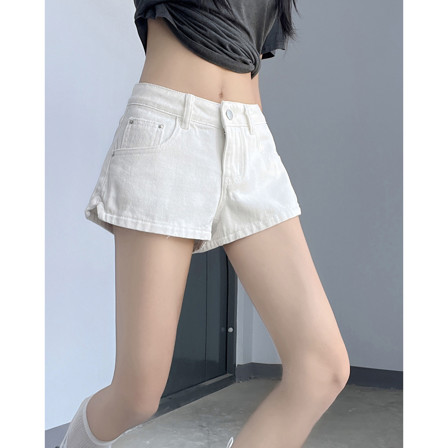 甜辣美式白色显瘦小众弹力低腰牛仔短裤女夏季薄款a字超短热裤