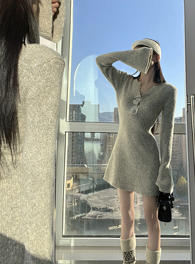 MianCun长袖v领针织打底连衣裙女修身收腰辣妹性感A字包臀短裙