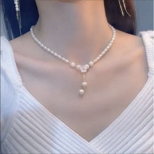 天然淡水珍珠颈链女无名小花项链