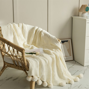 奶油色 编织感雪尼尔球球披肩毯 软糯保暖办公室沙发盖毯午睡毯子