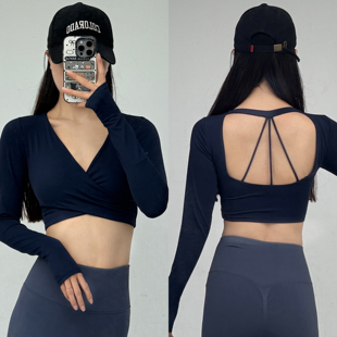 秋冬瑜伽服长袖带胸垫固定杯显瘦运动上衣镂空美背普拉提健身服女