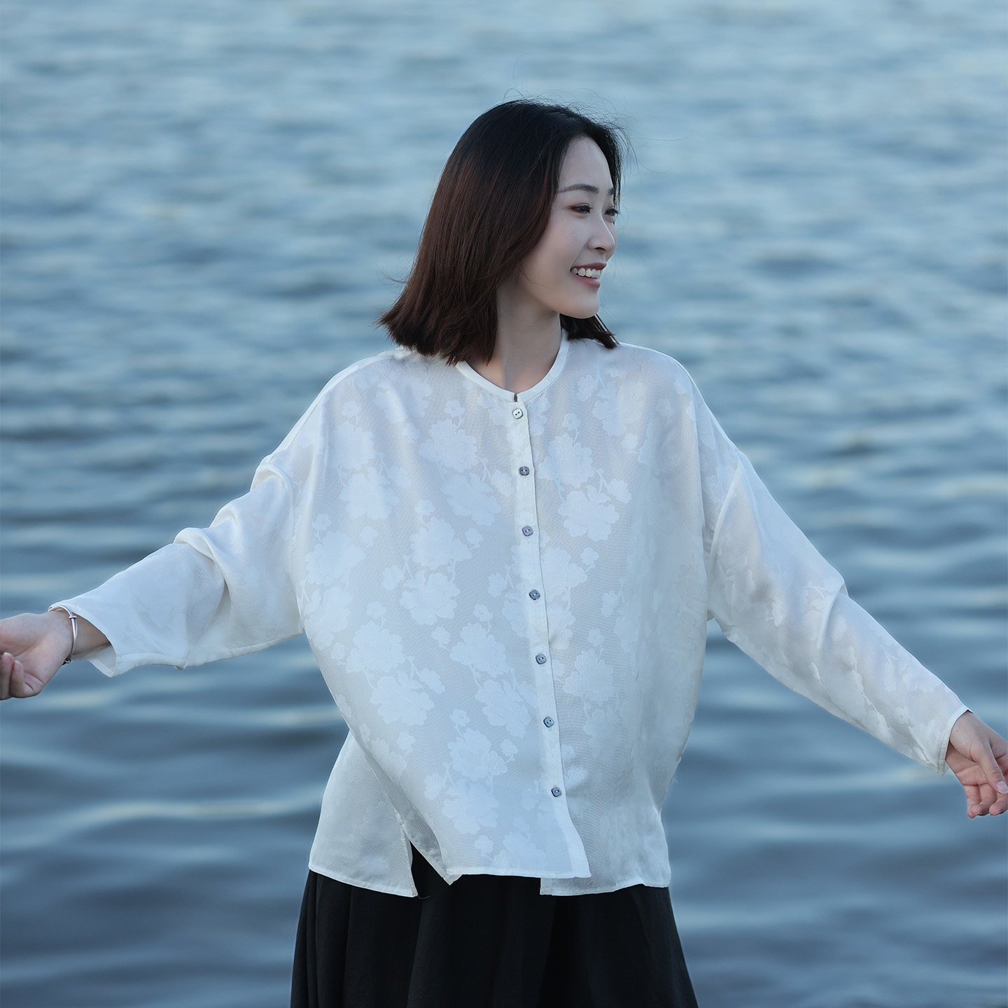 【见清晏】新中式花罗衬衫小立领落肩宽松卷边透气女上衣慢慢变蓝
