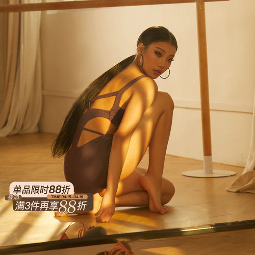 ZYM【辣妹人设】上衣V领宽肩带拉丁舞练功服女沙漏美背设计26024