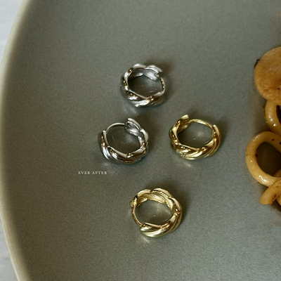 设计师款扭纹麻花耳环s925纯银金色耳扣女耳圈气质冷淡风通勤耳饰