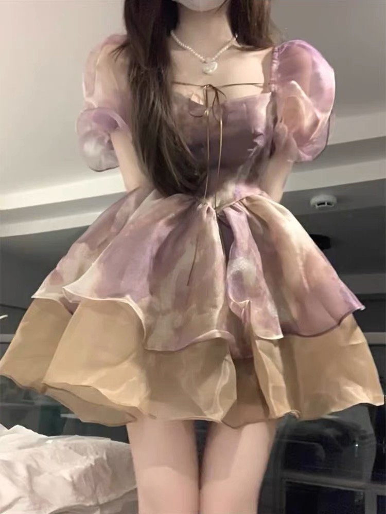 在逃公主紫色连衣裙女~