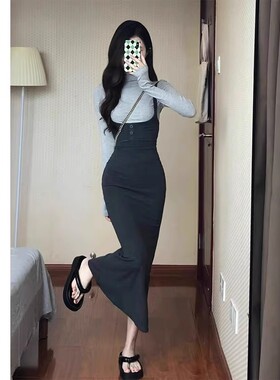 纯御甜辣风背带鱼尾裙套装秋冬高级感法式长袖后妈连衣裙两件套女