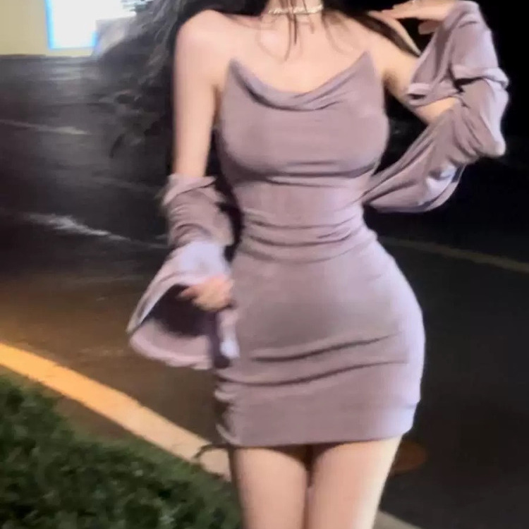 修身纯欲辣妹显瘦荡领连衣裙
