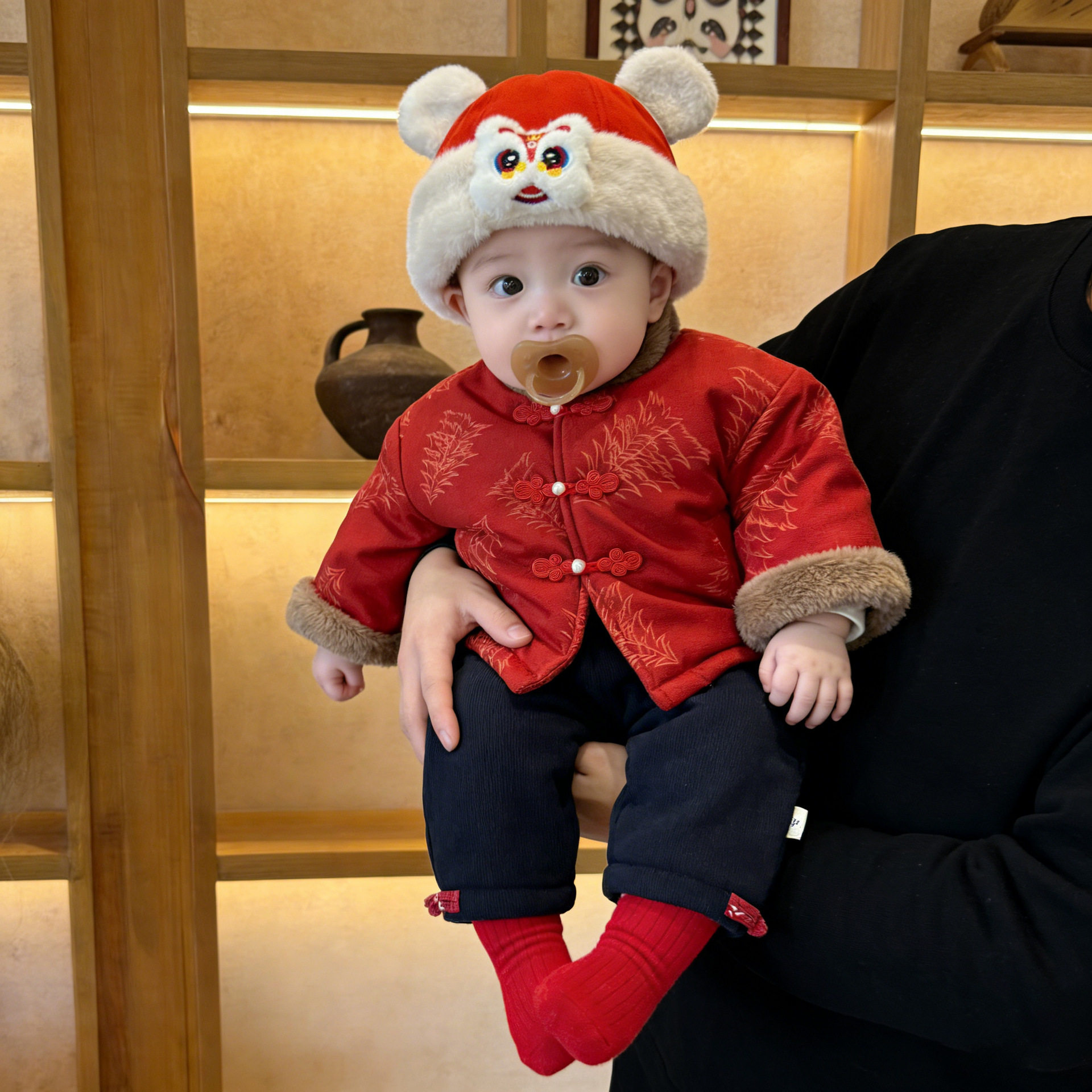宝宝周岁礼服套装冬季婴儿汉服新中式国风唐装棉服红色喜庆拜年服
