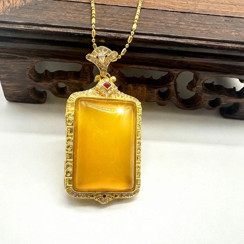 工厂天然玛瑙髓无事牌髓吊坠项链