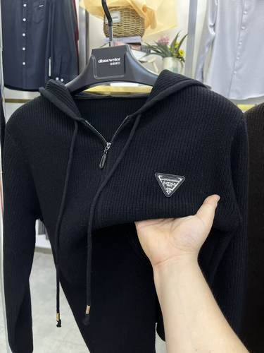 100%纯羊毛开衫秋冬新款高档均重595克加厚连帽外套针织拉链毛衣