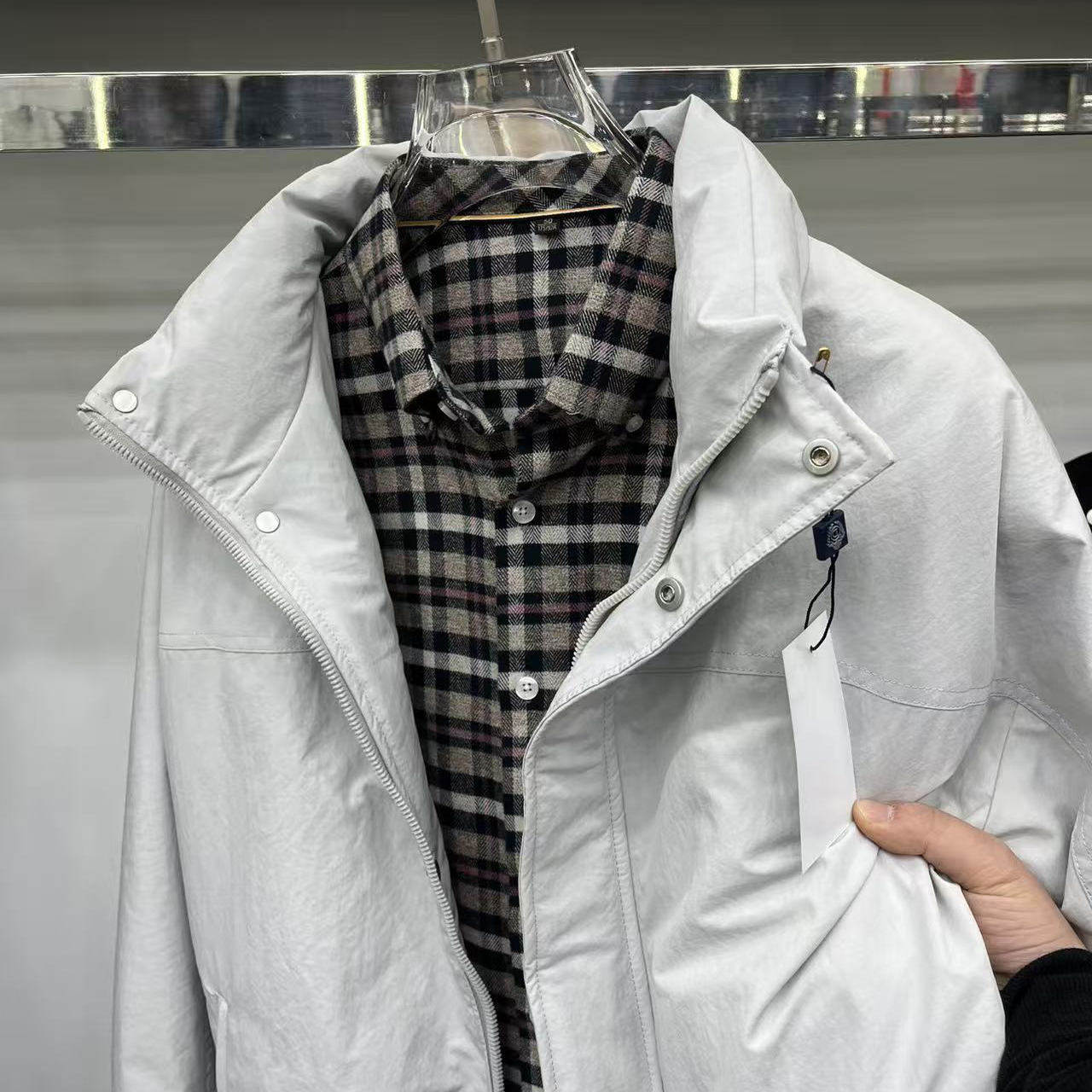 25冬季潮牌时尚轻奢宽松立领羽绒服中青年男士休闲保暖白鸭绒外套