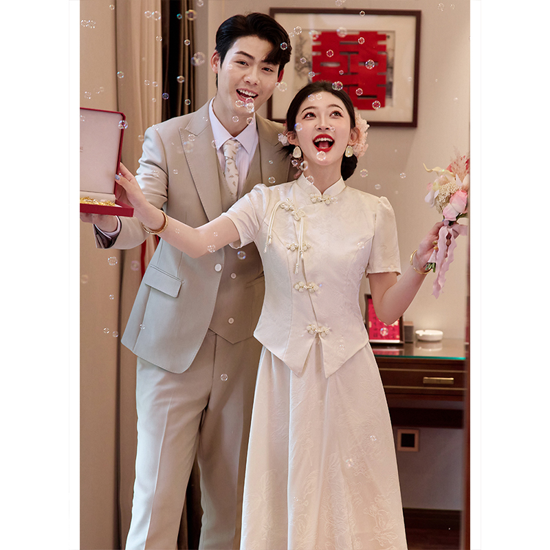 白色订婚旗袍礼服裙女夏季连衣裙敬酒服新中式绝美领证登记小白裙
