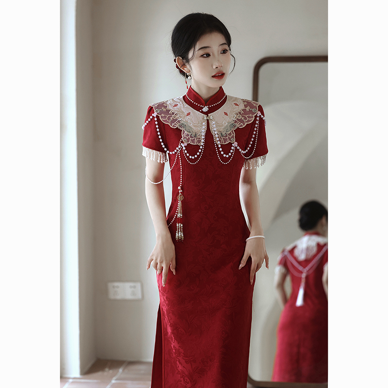 云肩旗袍敬酒服红色新娘订婚礼服