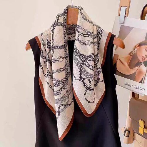 2025秋季新款印花棉麻方巾女百搭气质丝巾护颈保暖多功能围脖披肩